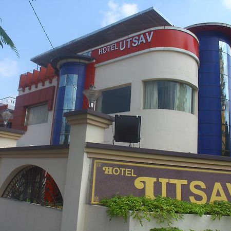 דהראדון Hotel Utsav מראה חיצוני תמונה
